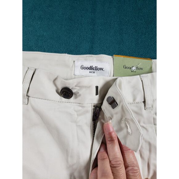 Goodfellow Pants Size 32x32 Mens Beige Chino Khaki Stretch Work Pleated NWT - Picture 7 of 15